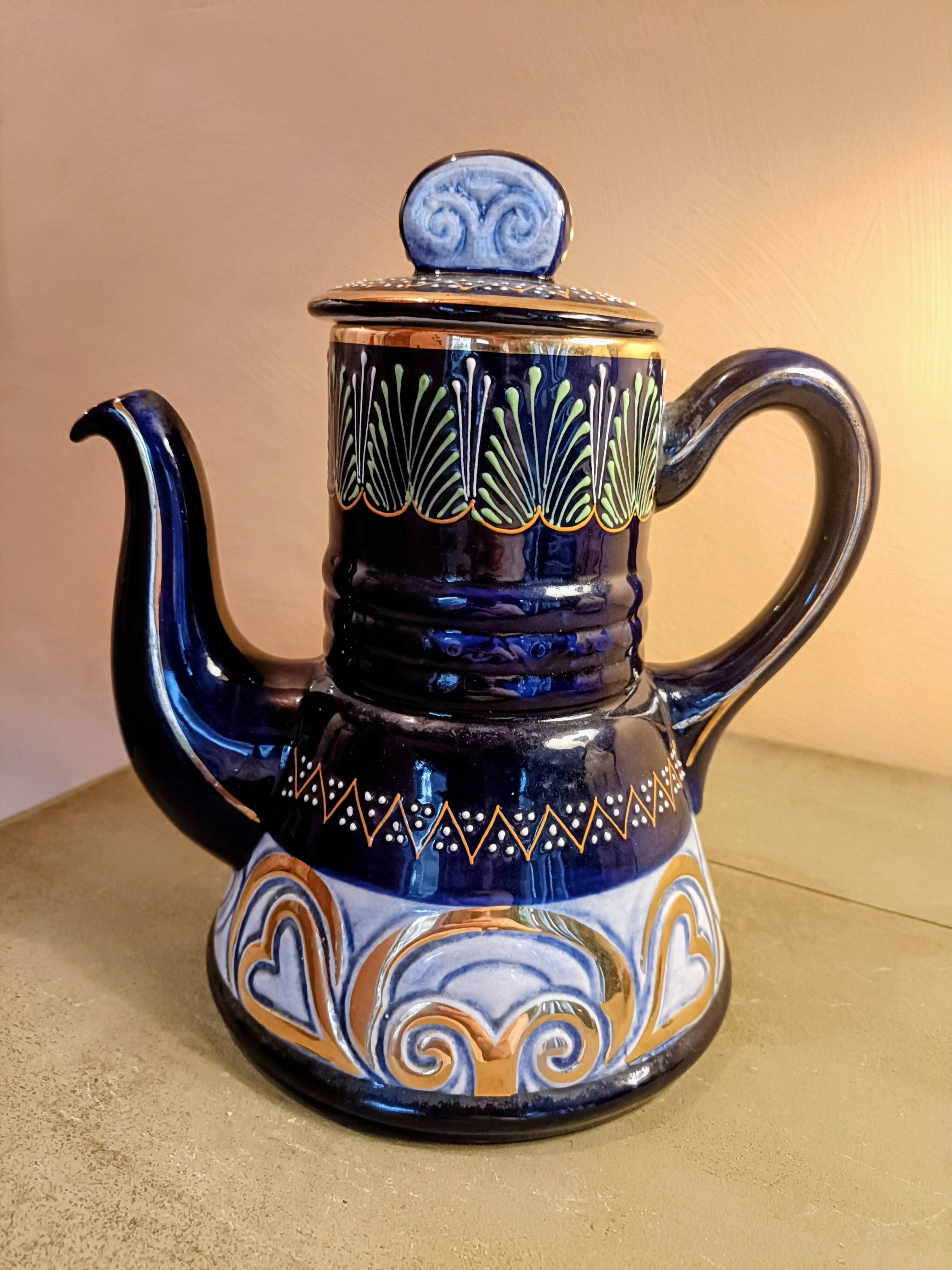 HB Quimper coffee pot with pearl decoration