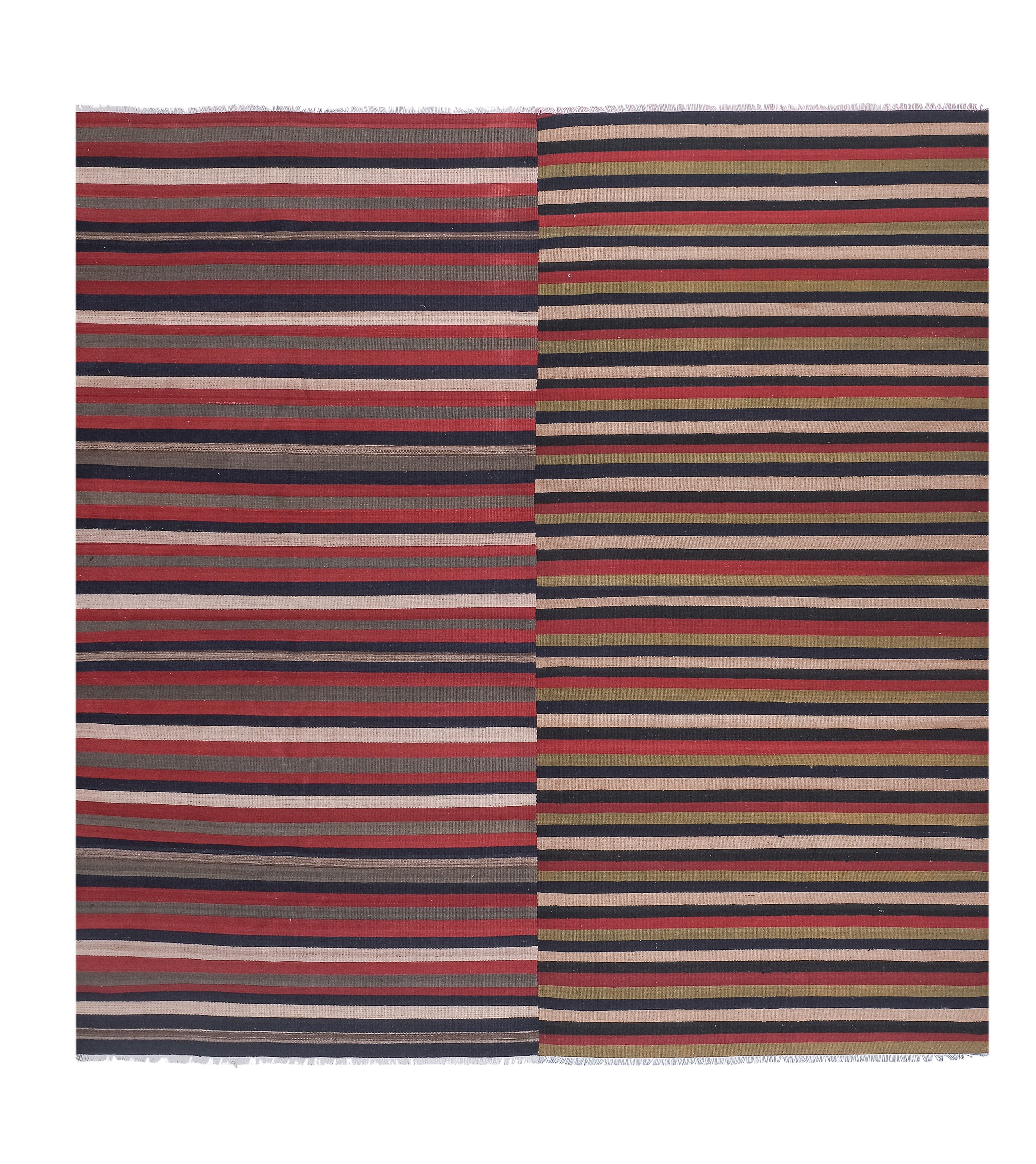 Vintage Turkish rug from Oushak, handwoven 281x290 cm