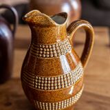 The sandstone pitcher "with pearls"