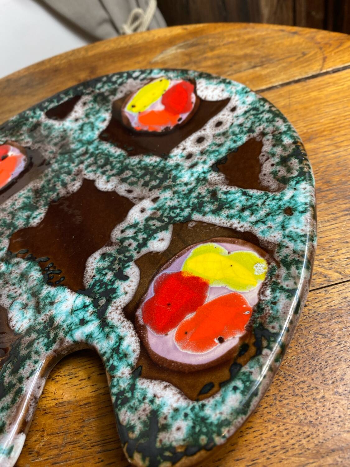 Paint palette-shaped tray, ceramic, Poet Laval