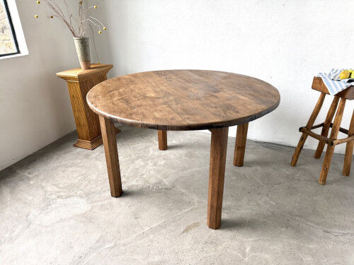 Brutalist round table in solid oak, 1950s.