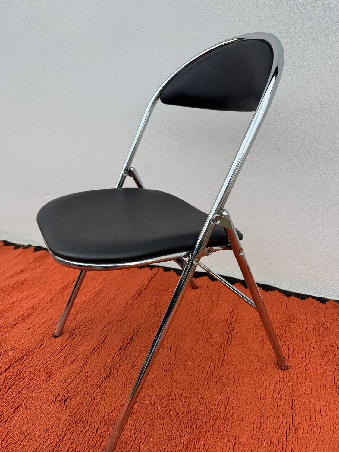 Chrome folding chair Souvignet from the 1970s
