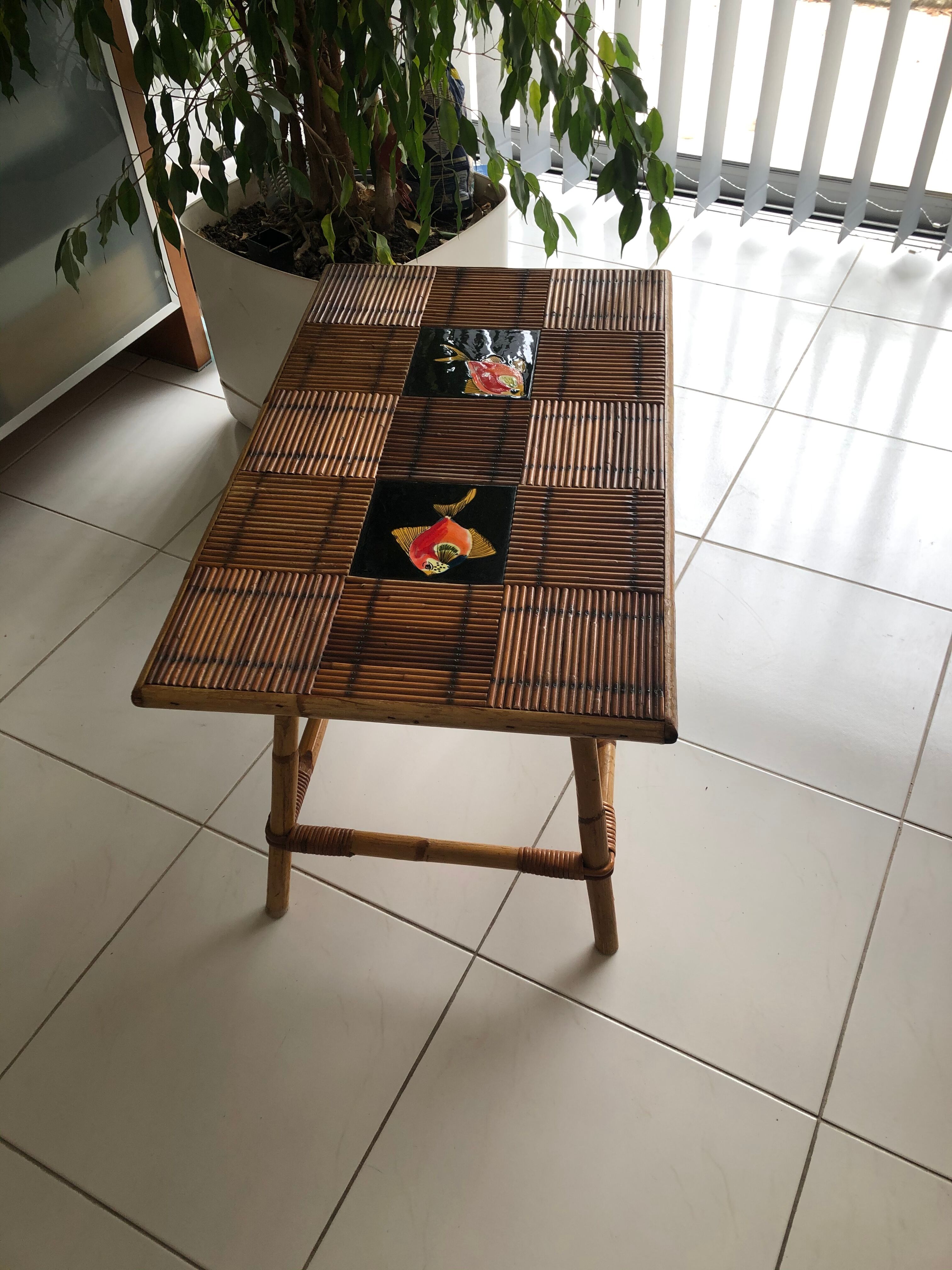 Table basse rotin et céramique 1960