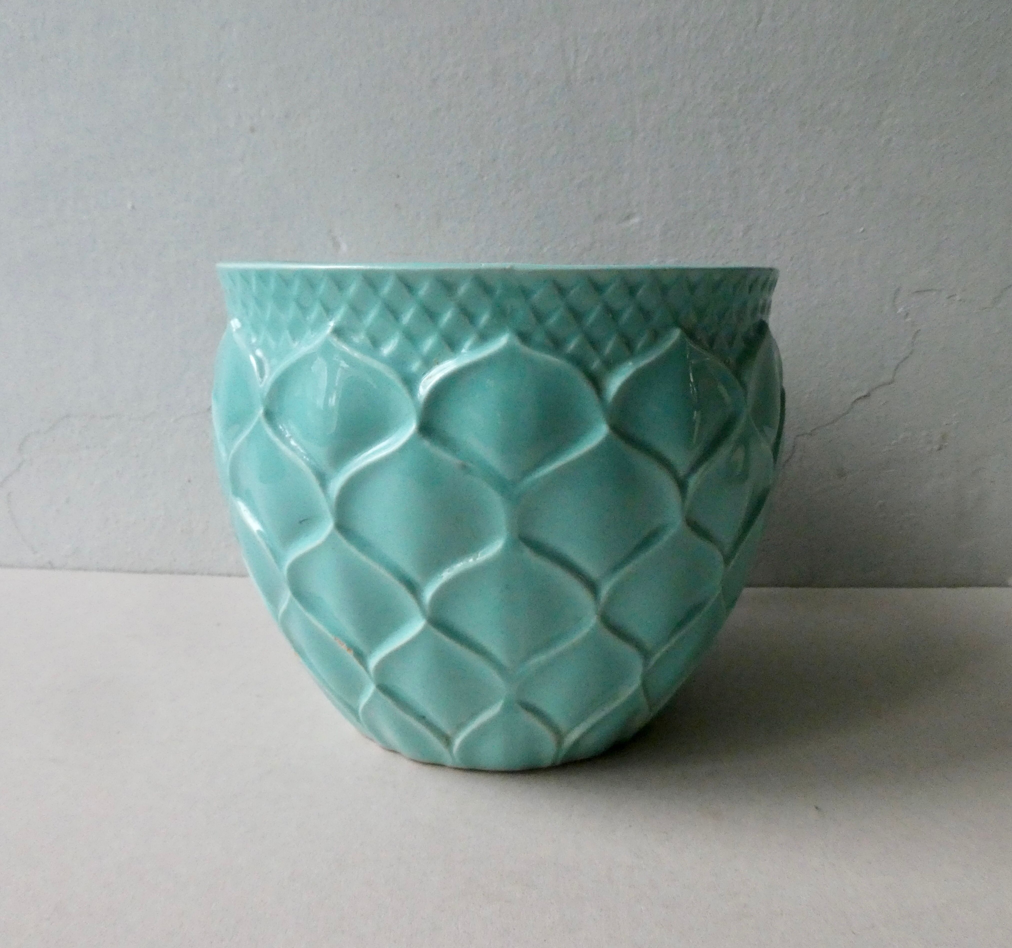 Ceramic pot cover Saint Clément France, artichoke model