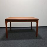 Teak Danish design dining table by Henning Kjaernulf