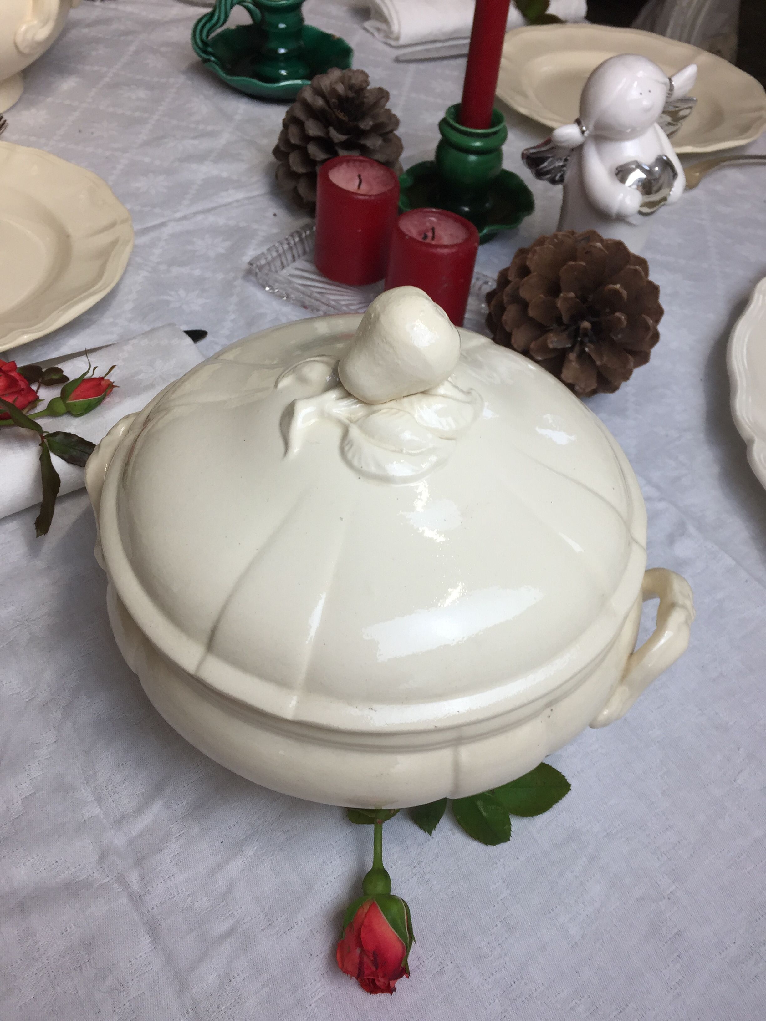 Soupière or vegetable color Ivory made in France Digoin Sarreguemines, 1920s