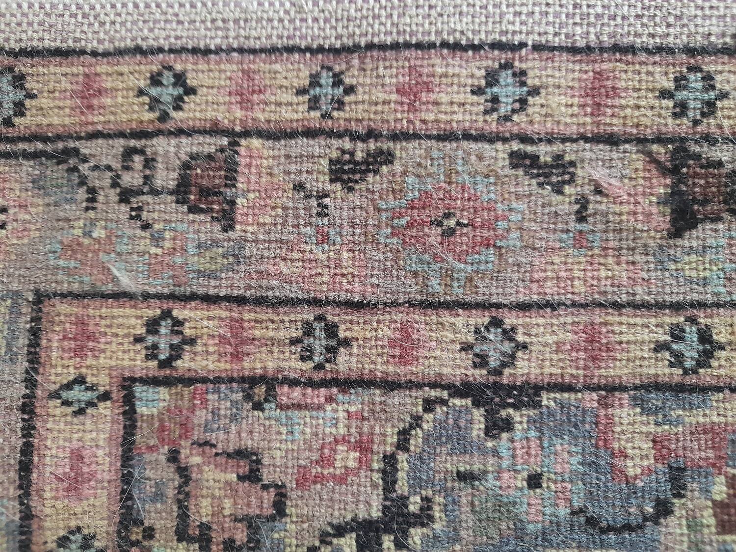 Pair of handmade oriental rugs 98x65cm