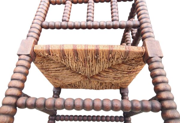 Ancien fauteuil paillé d angle de coin en bois tourné