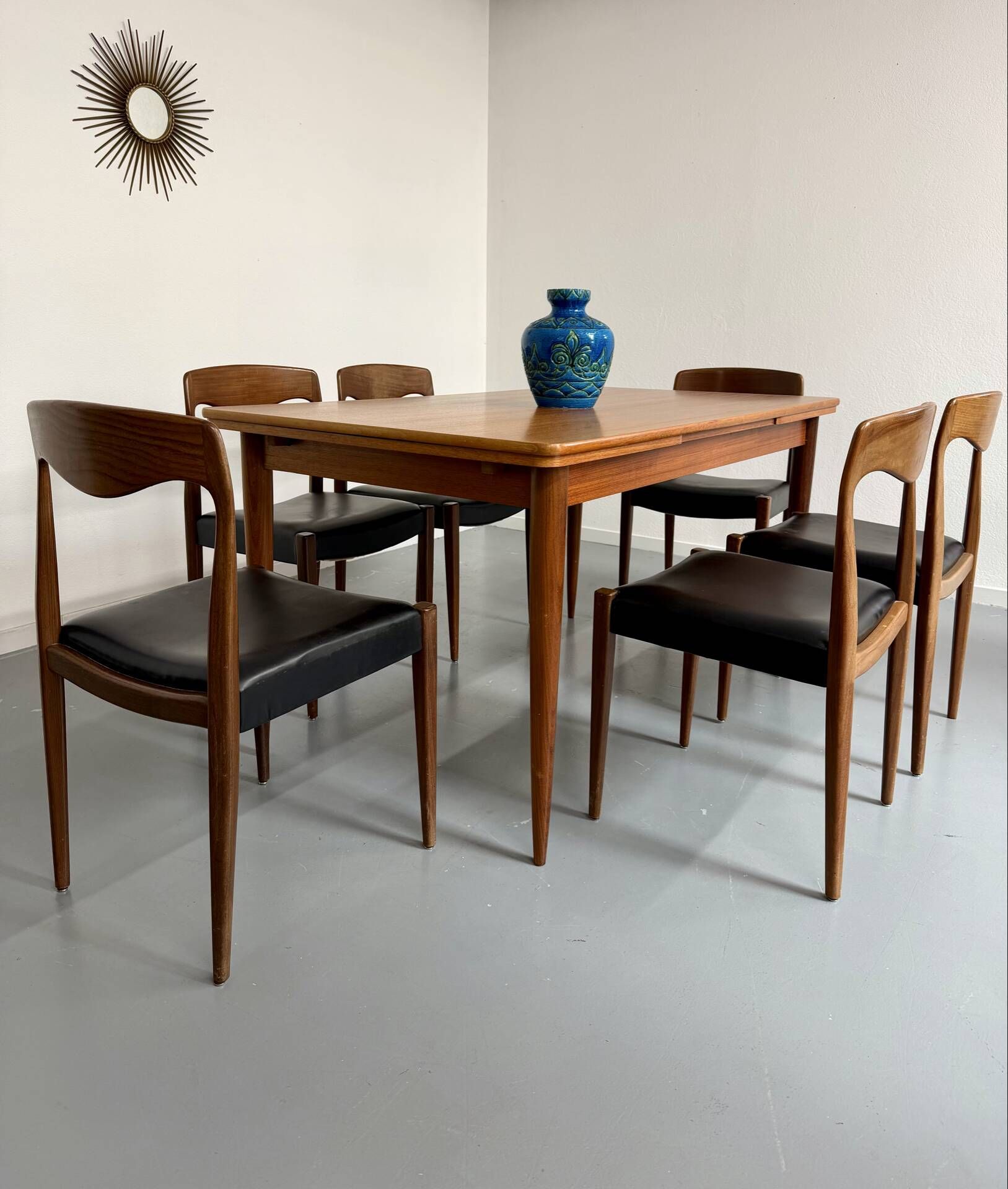 Table à manger extensible en teck design scandinave des années 1960