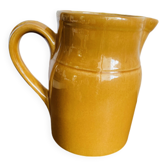 Digoin Pitcher