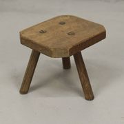 Tabouret en chêne primitif Wabi Sabi antique