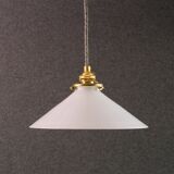Suspension in high white opaline - delivered with a new cable and socket