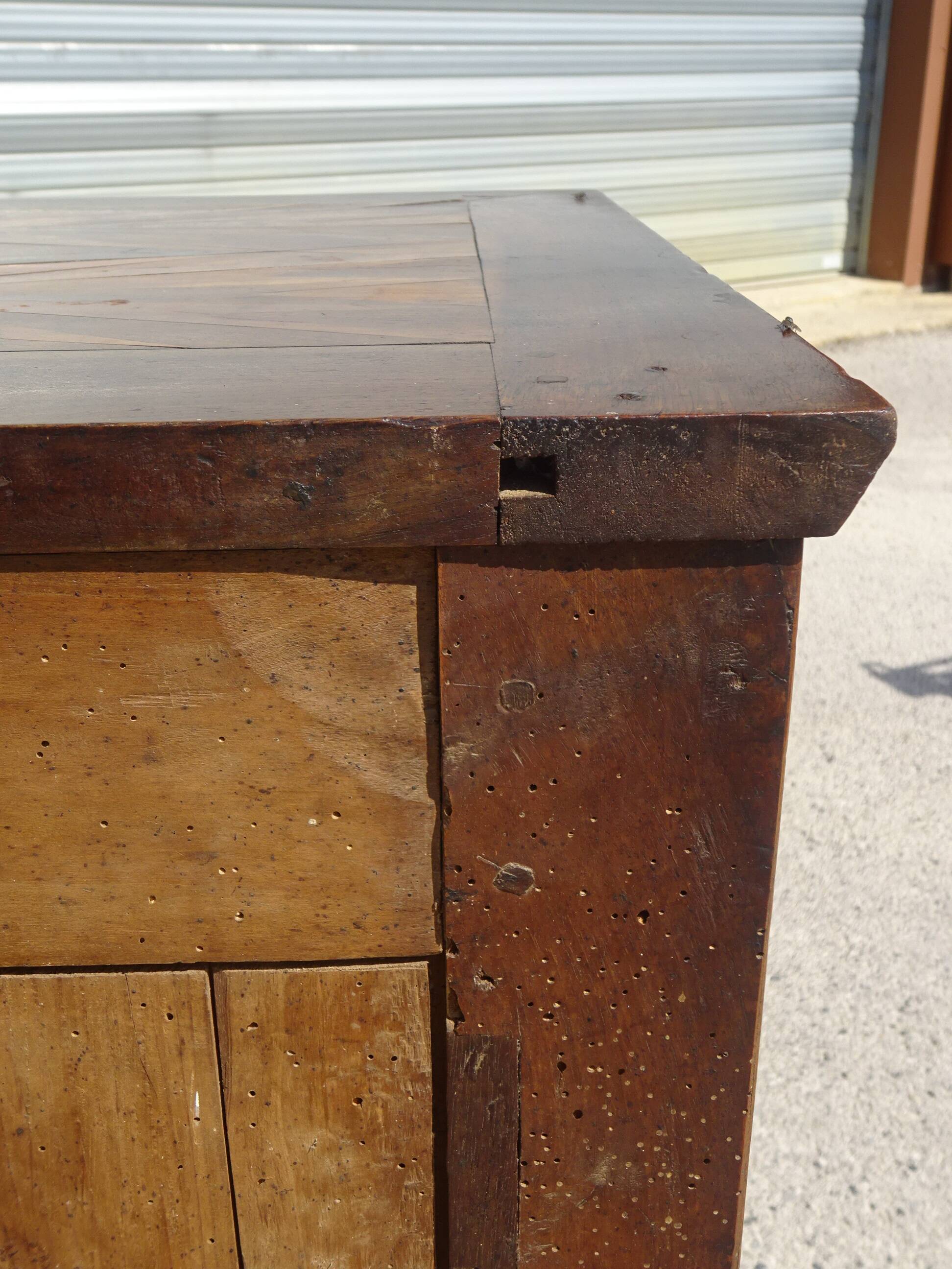 Antique buffet à colonnes semi détachées style Empire