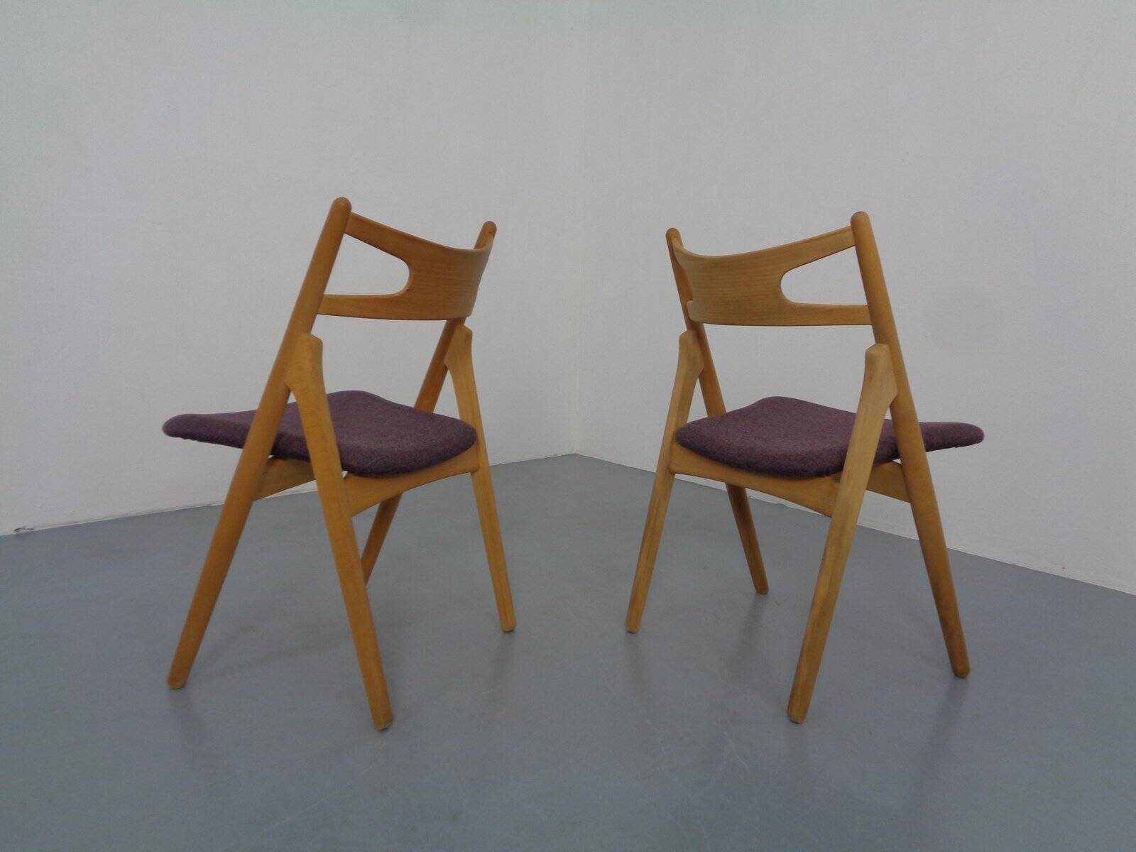 CH 29 Sawbuck Chairs in Oak and Wool by Hans J. Wegner for Carl Hansen & Son, 1950s, Set of 2
