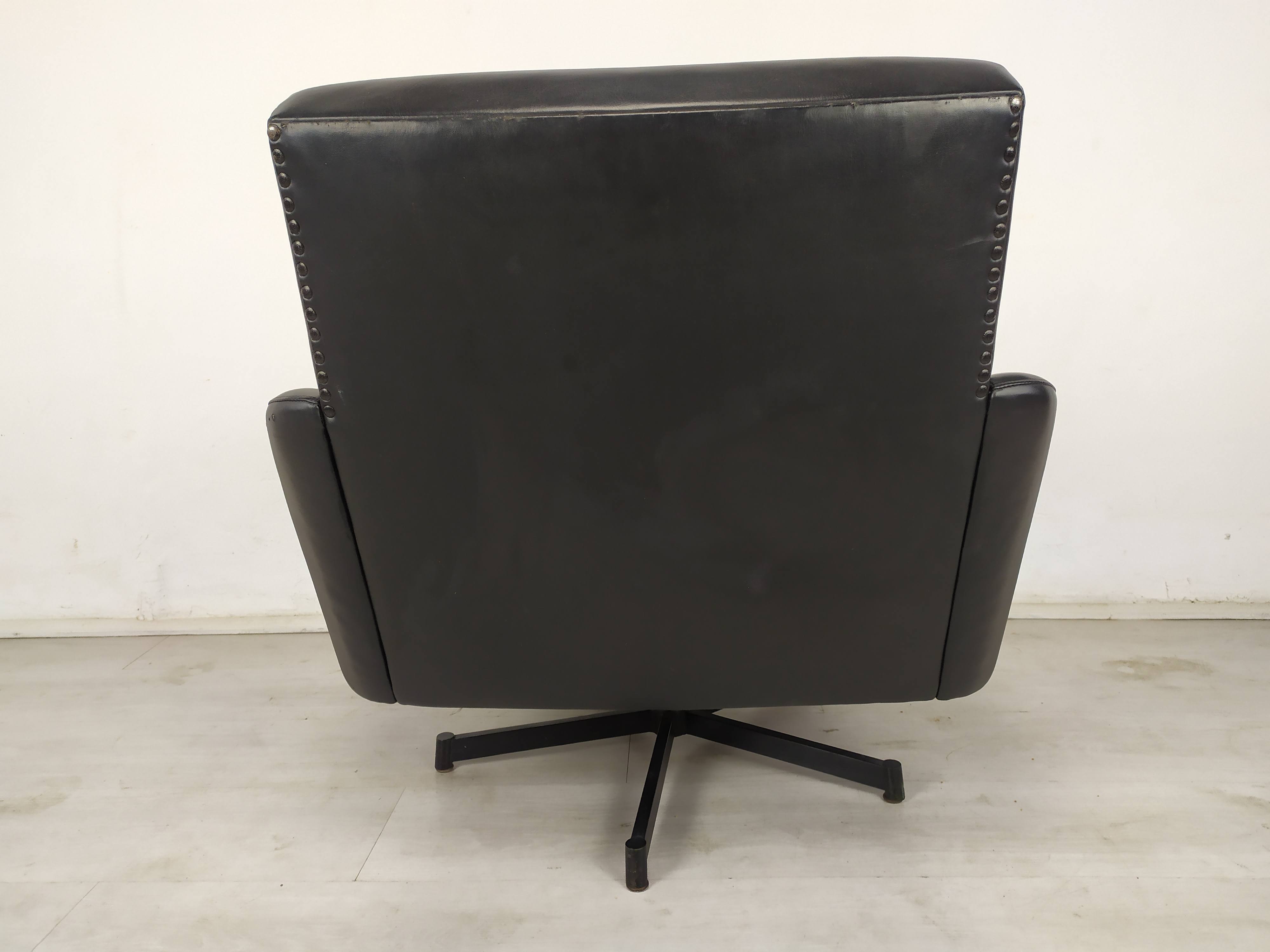 Vintage swivel armchair