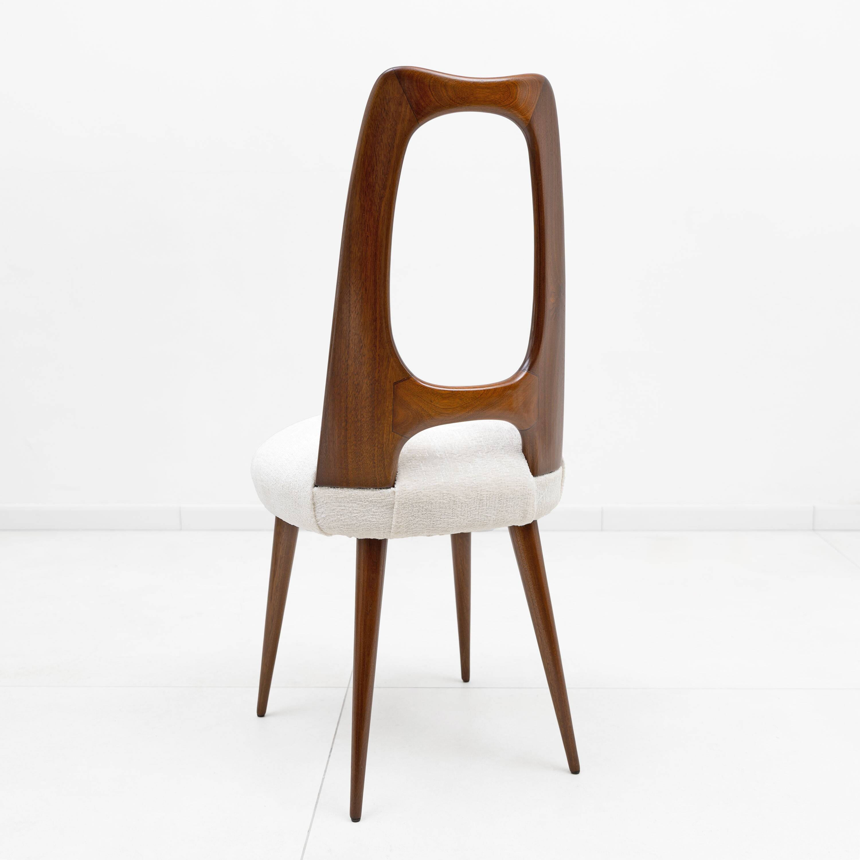 Set of Four Mid-Century Italian Walnut Dining Chairs by Vittorio Dassi, 50'
