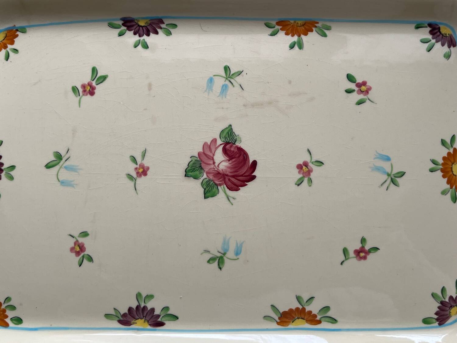 Rectangular ceramic plate