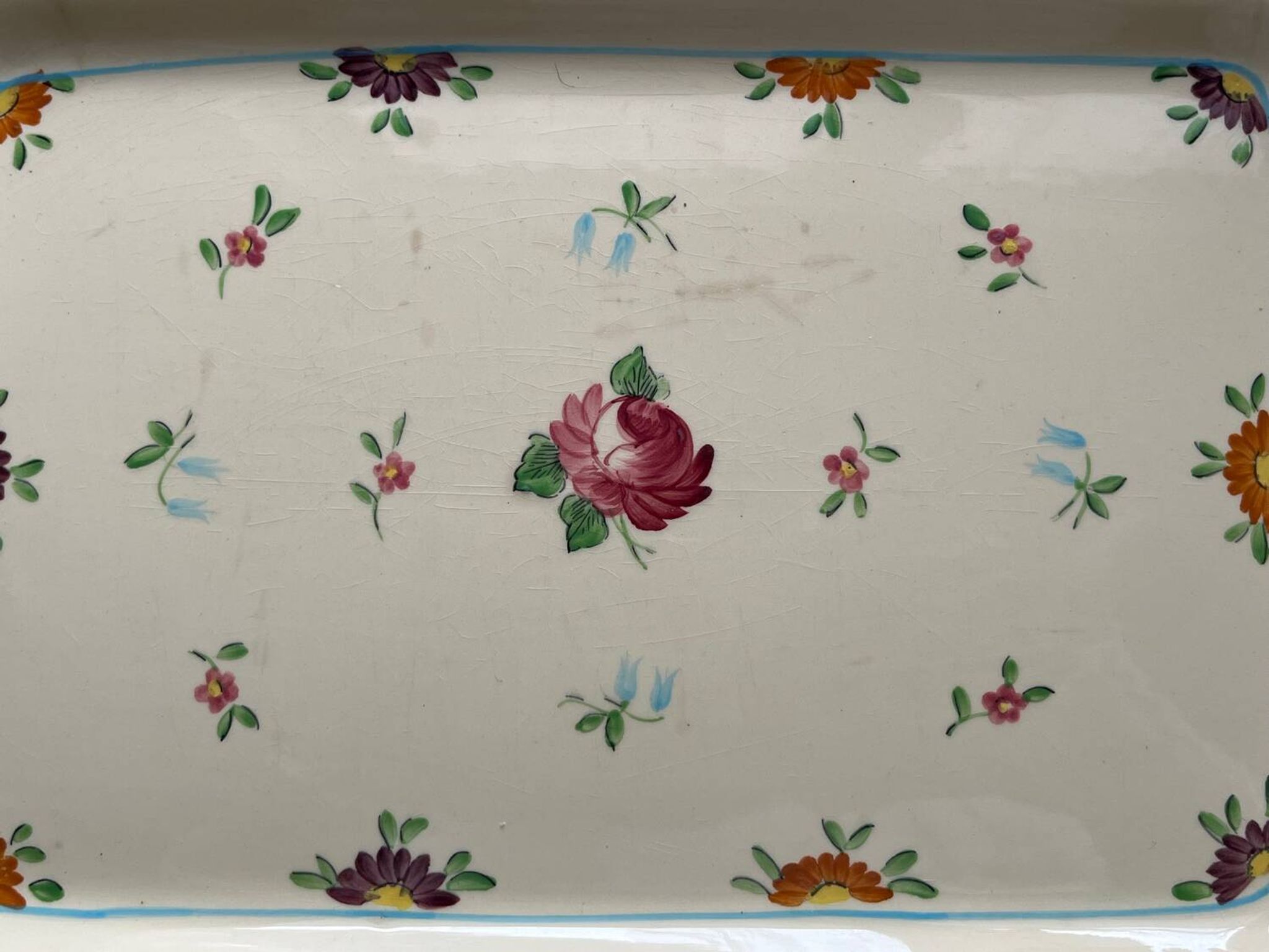 Rectangular ceramic plate