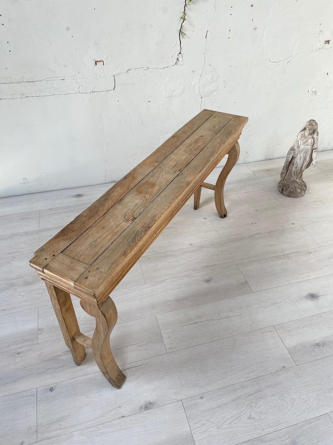 Raw oak butt console