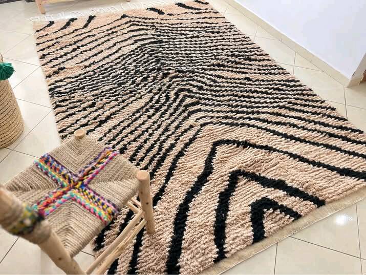 Decorated Berber rug 260cmx160cm