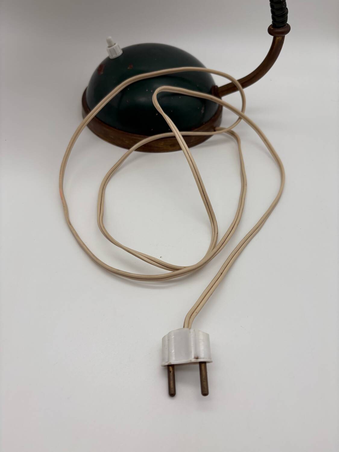 1960s cocotte desk lamp, green and brass, table lamp