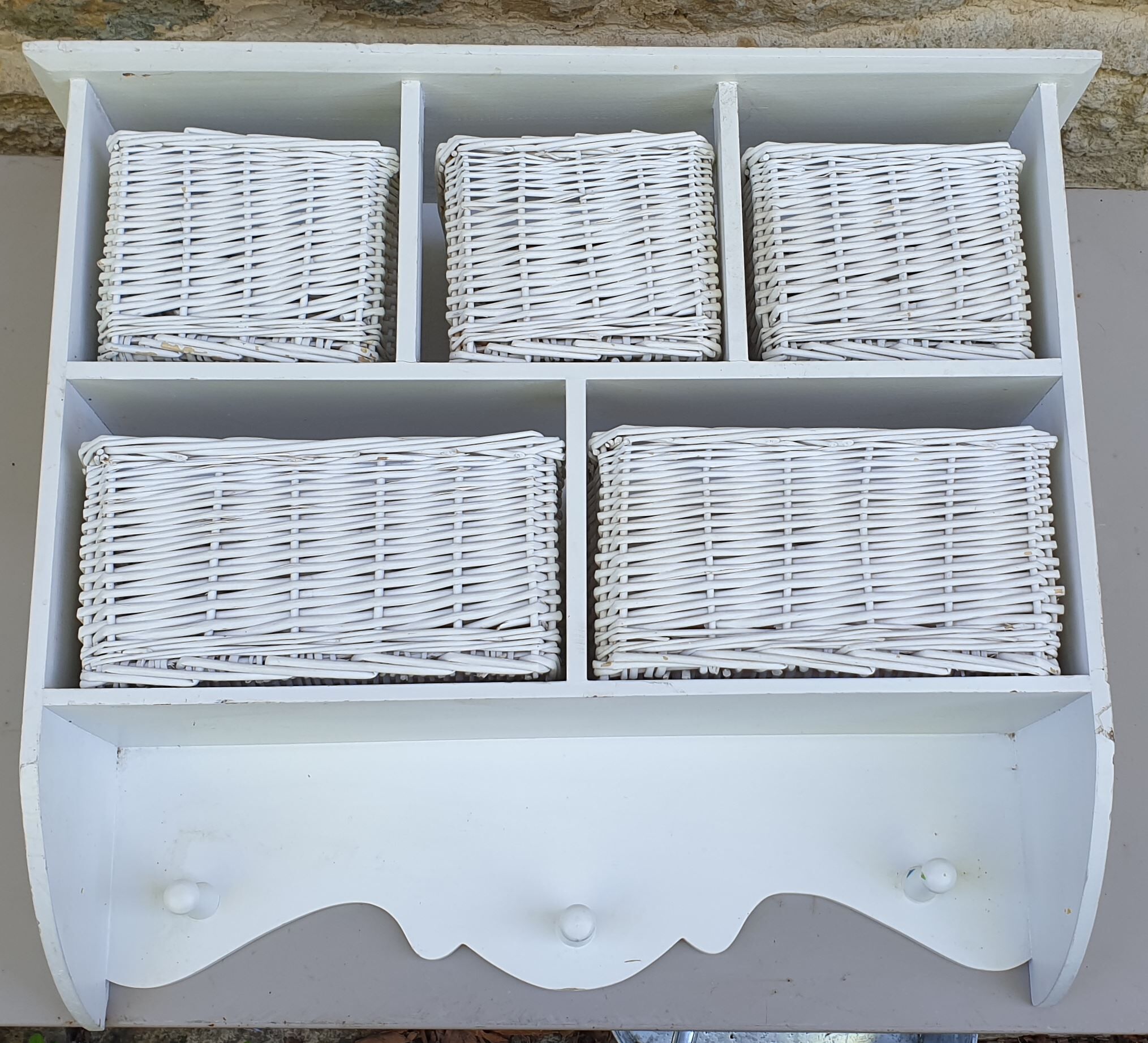 Floor to be suspended