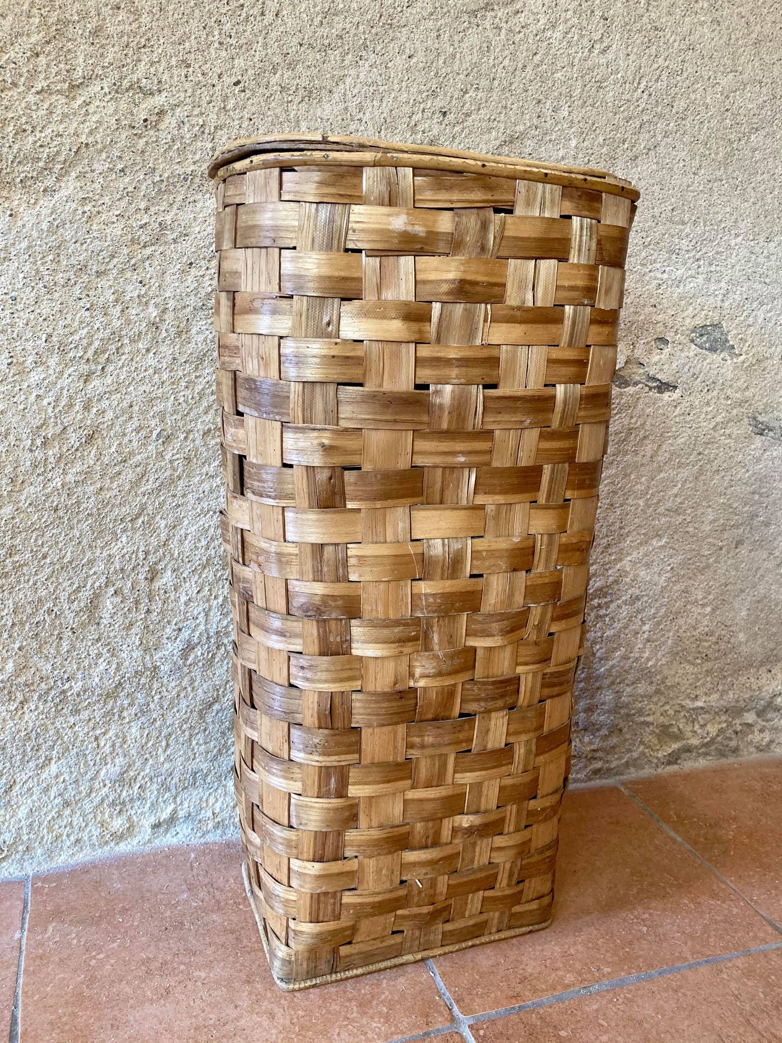 Chestnut bread hutch