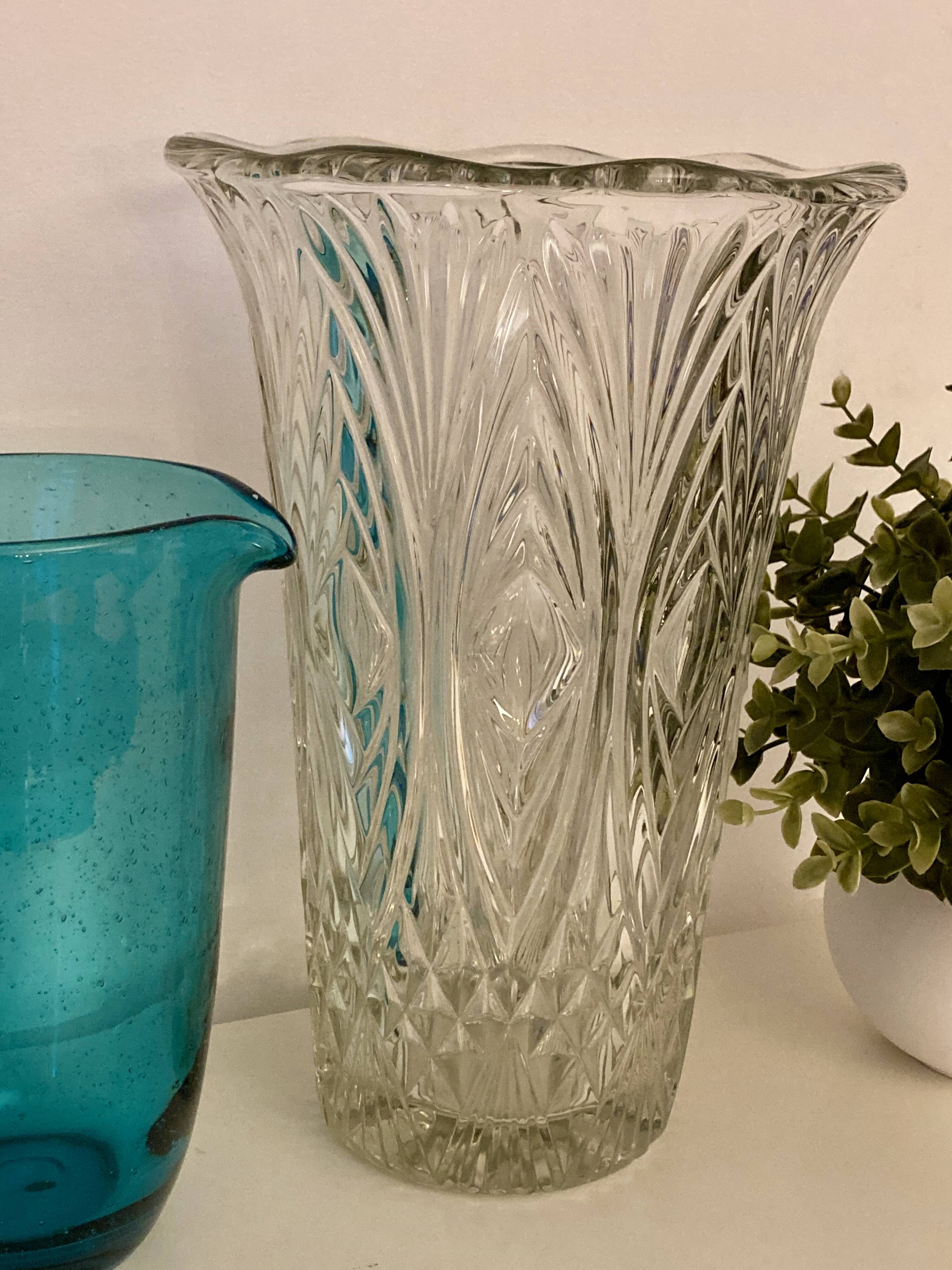 Molded glass vase
