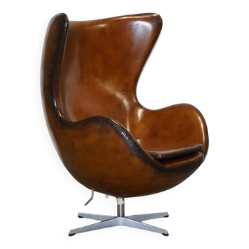 Chaise Egg Vintage Teintée à la Main en Brun Whisky
