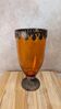 Vase vintage en verre ambré sur pied