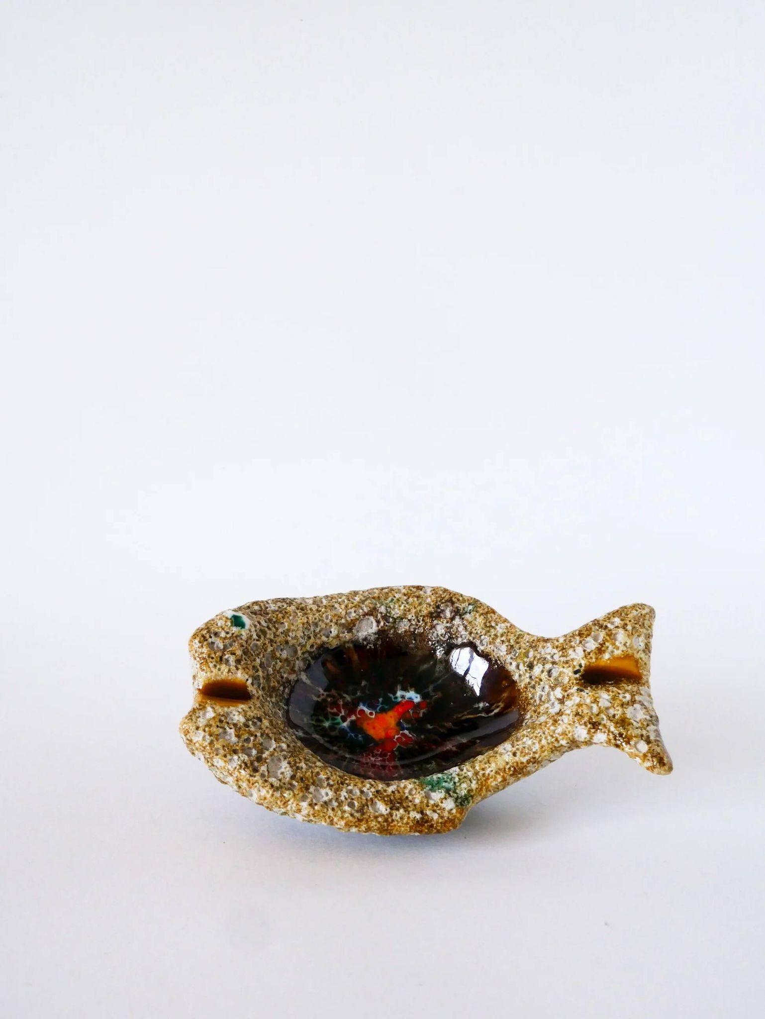 Vide-poche cendrier en Fat Lava, forme de poisson, 1970