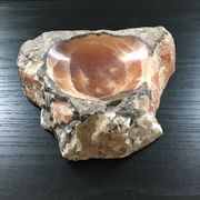 Vide poche brutaliste en onyx
