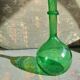 Vase vert verre soufflé Biot  années 60