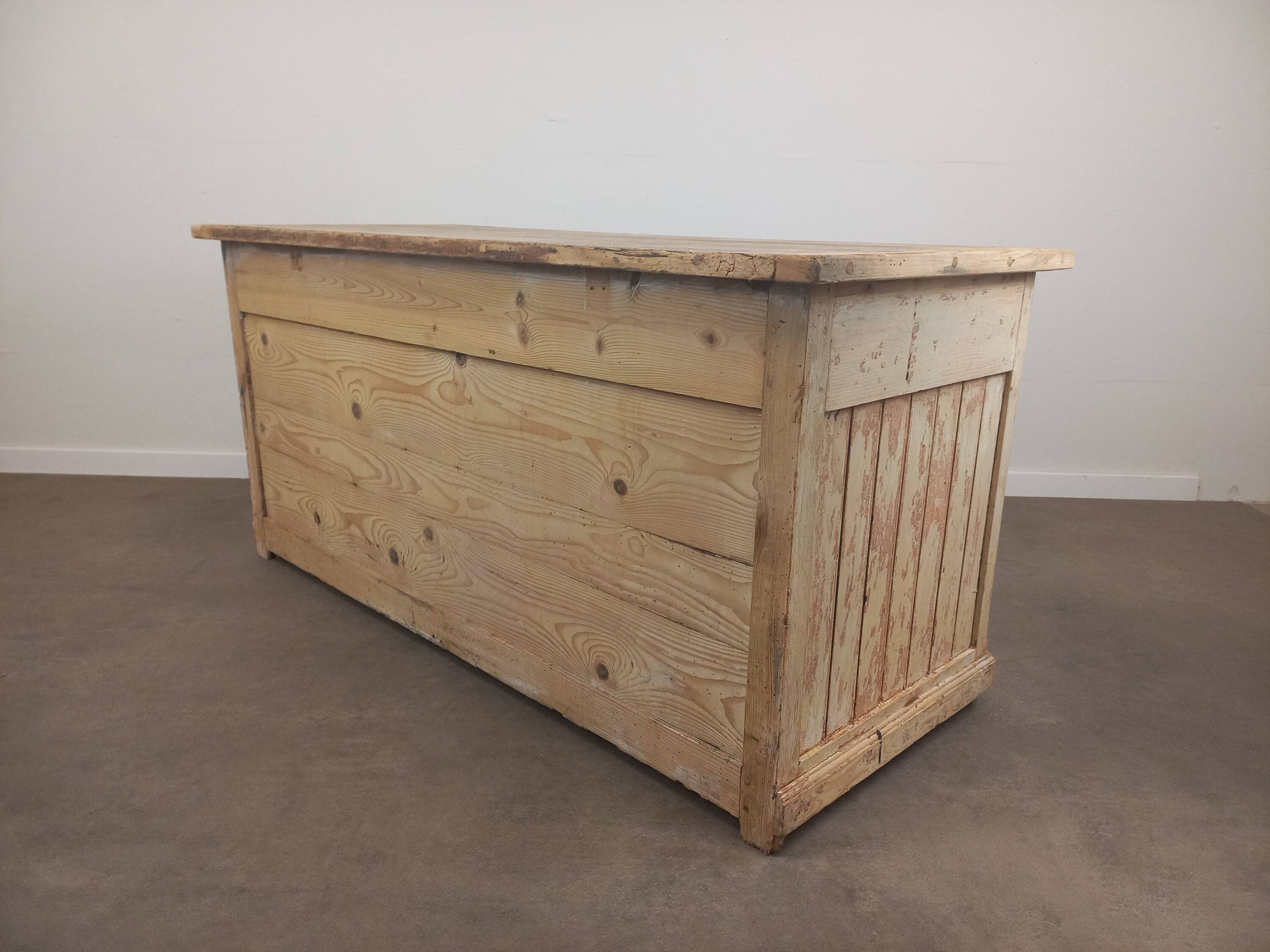 Weathered store bank