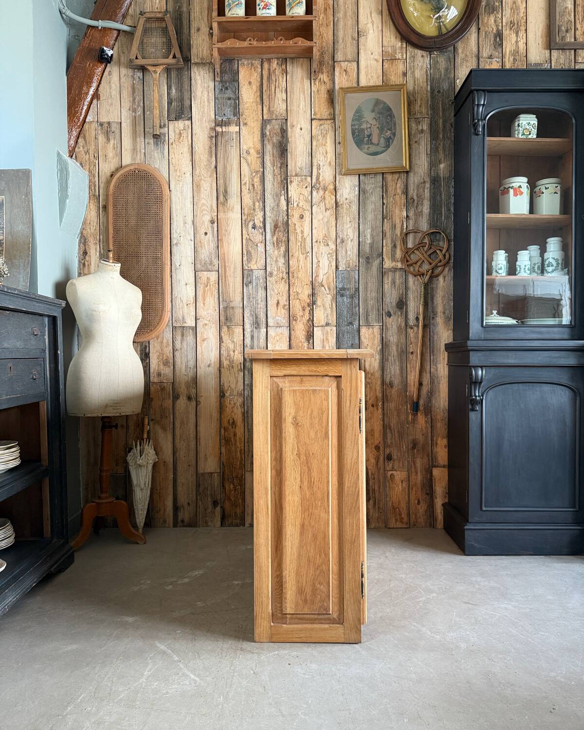 Large vintage oak sideboard (renovated)