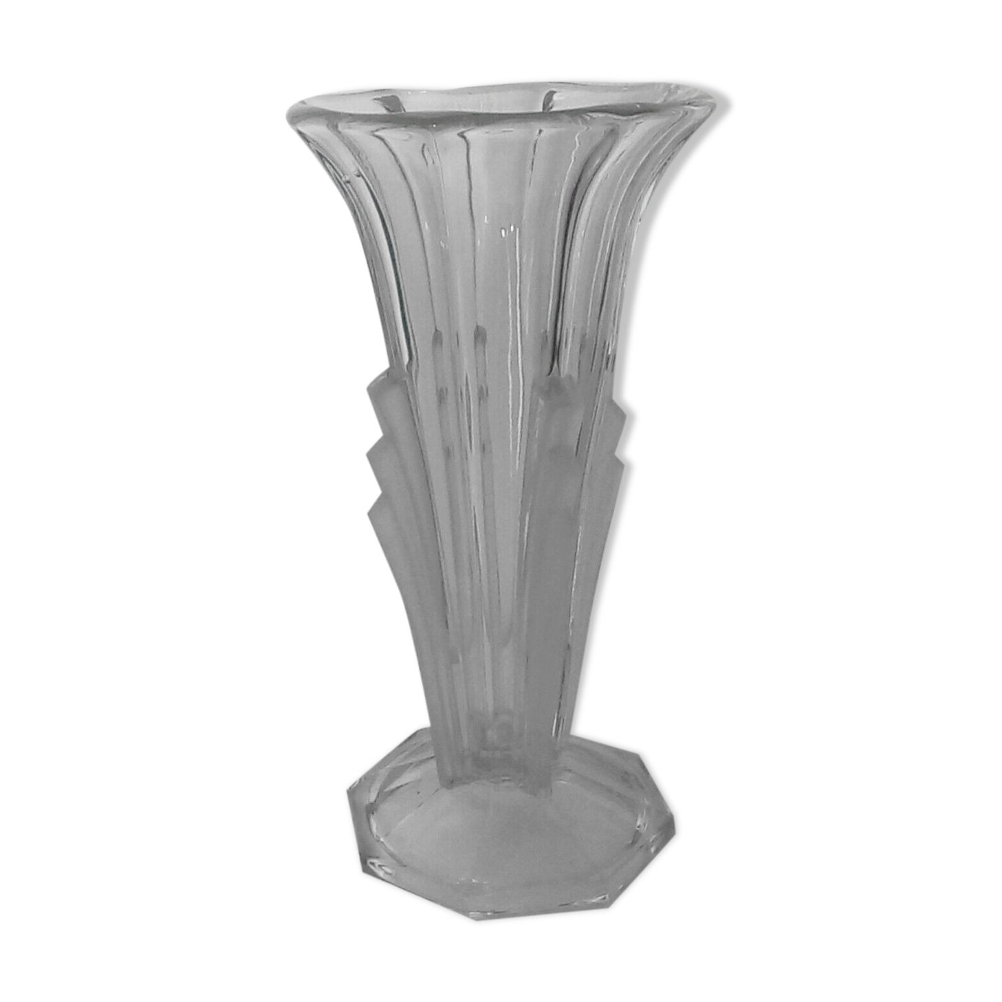 Art deco glass vase sign France