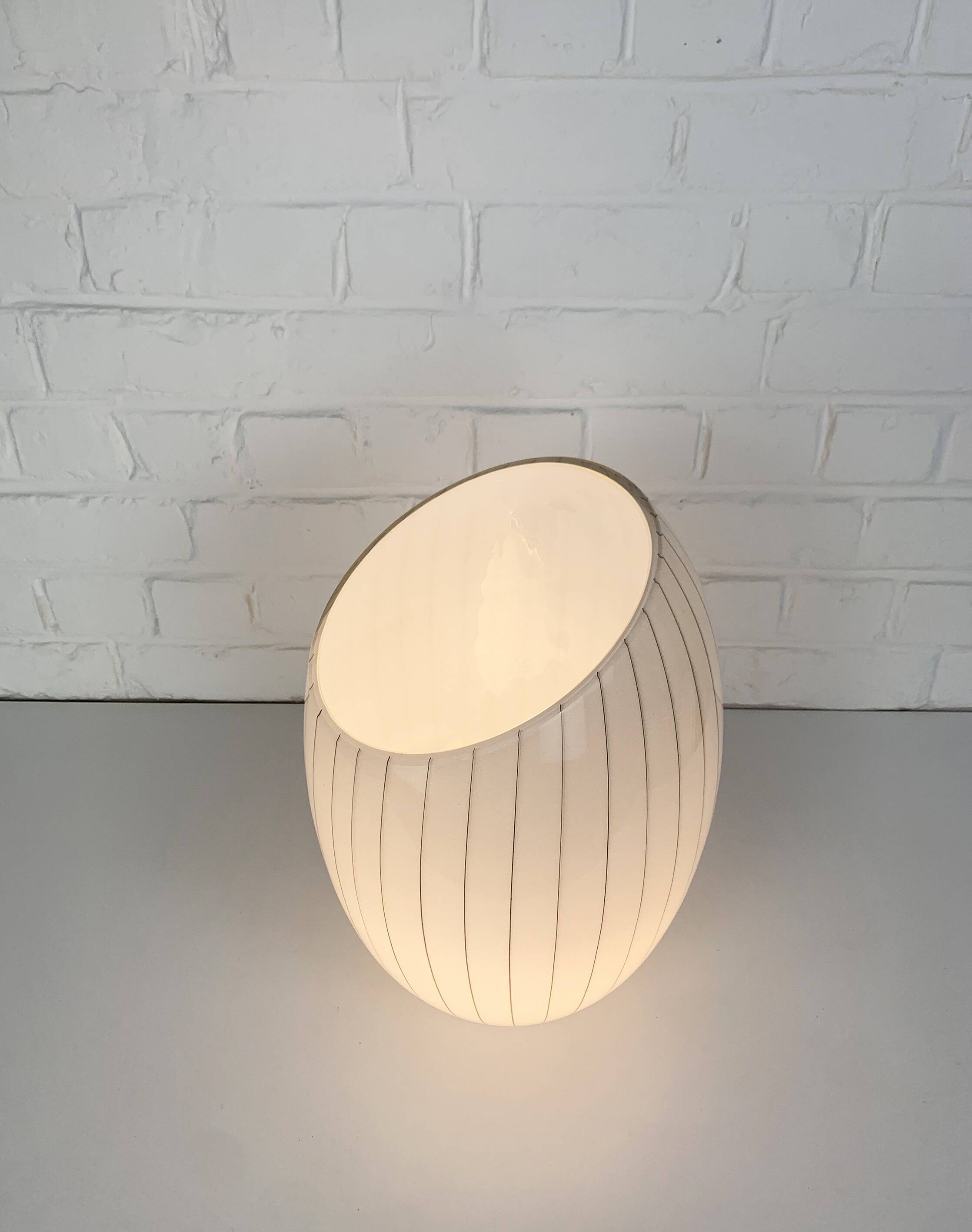 Large Murano glass table lamp with lined pattern 1950-60