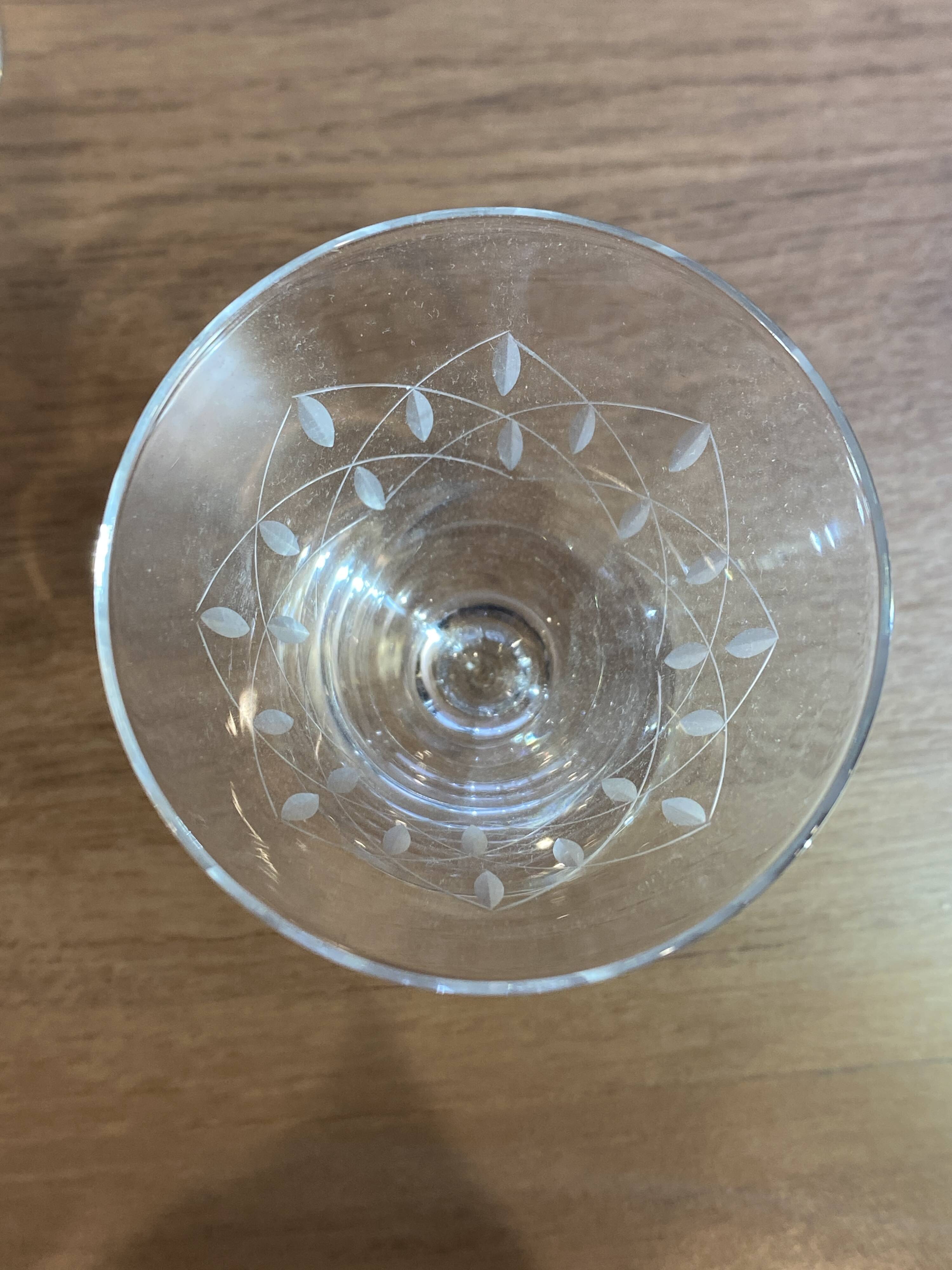 Set of 8 engraved wine glasses