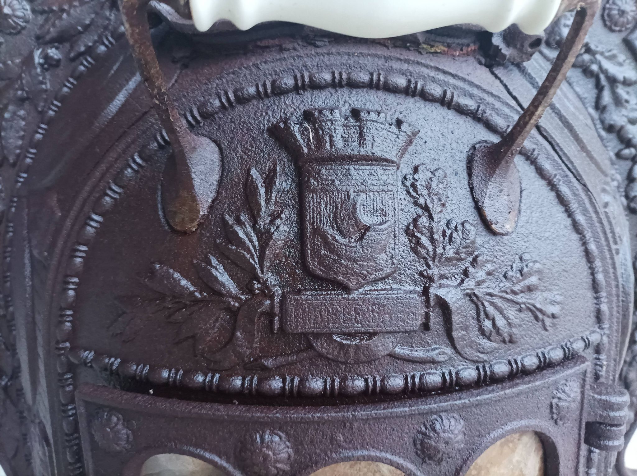 Napoleon iii cast iron wood or coal stove la parisienne