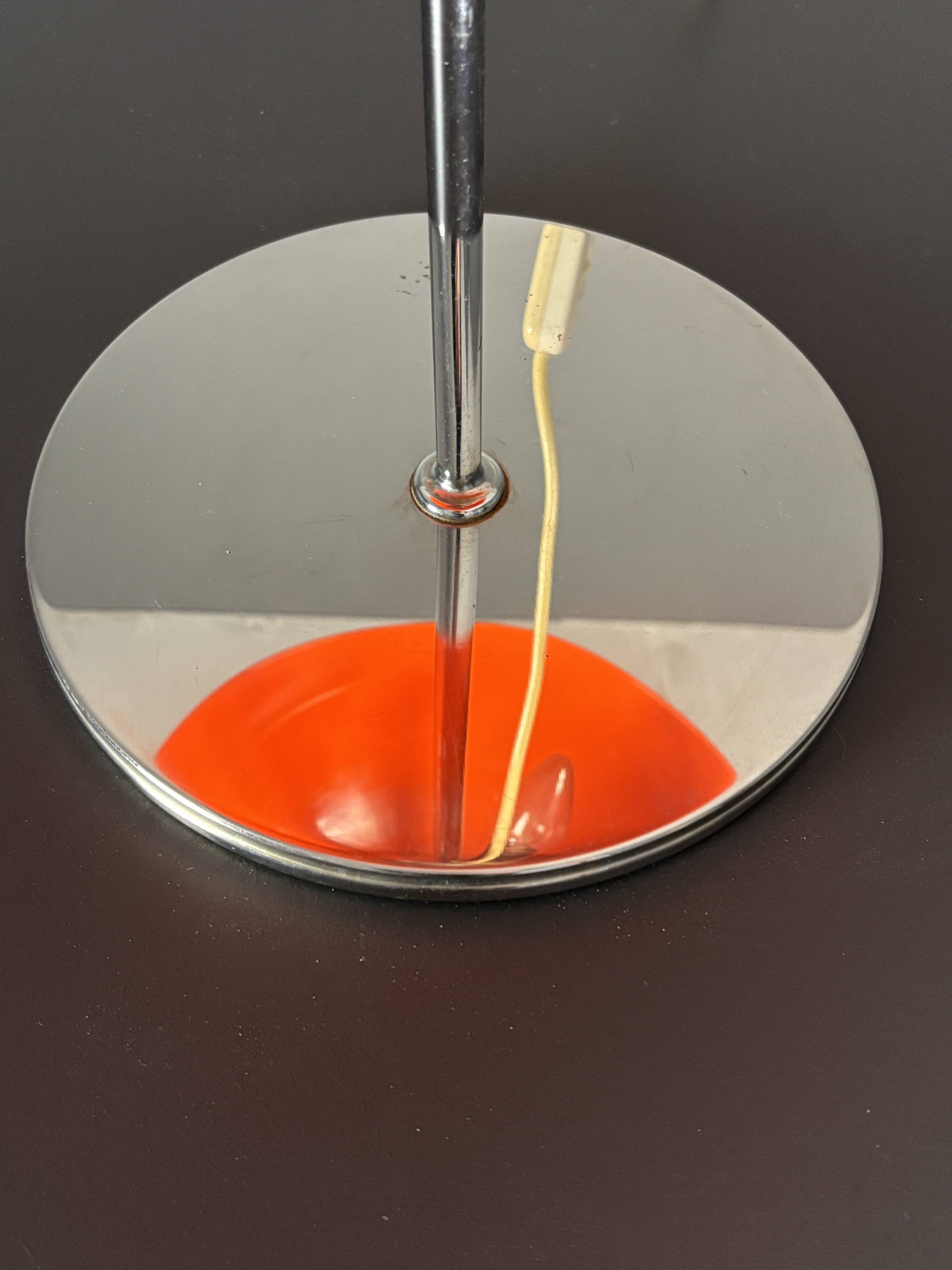 Midcentury "Faro" space age table lamp by Luigi Massoni for Guzzini, 1970s