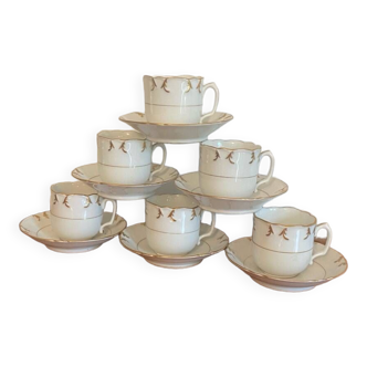 6 coffee cups and 6 saucers in Paris Porcelain known as Old Paris 19th century