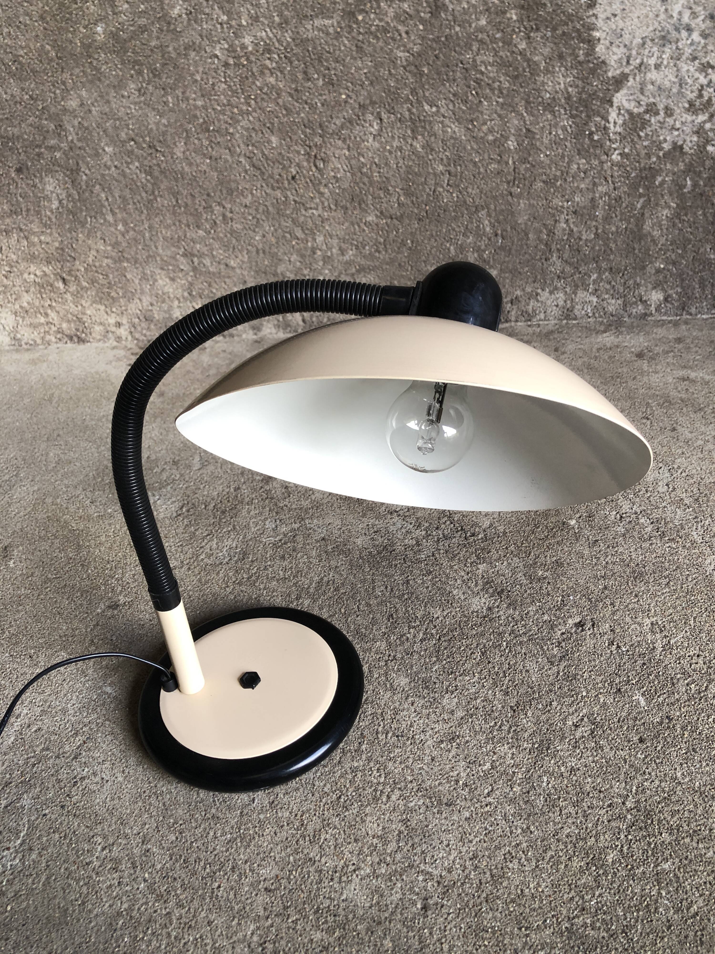 Vintage adjustable lamp in beige metal and black plastic, 70s/80s