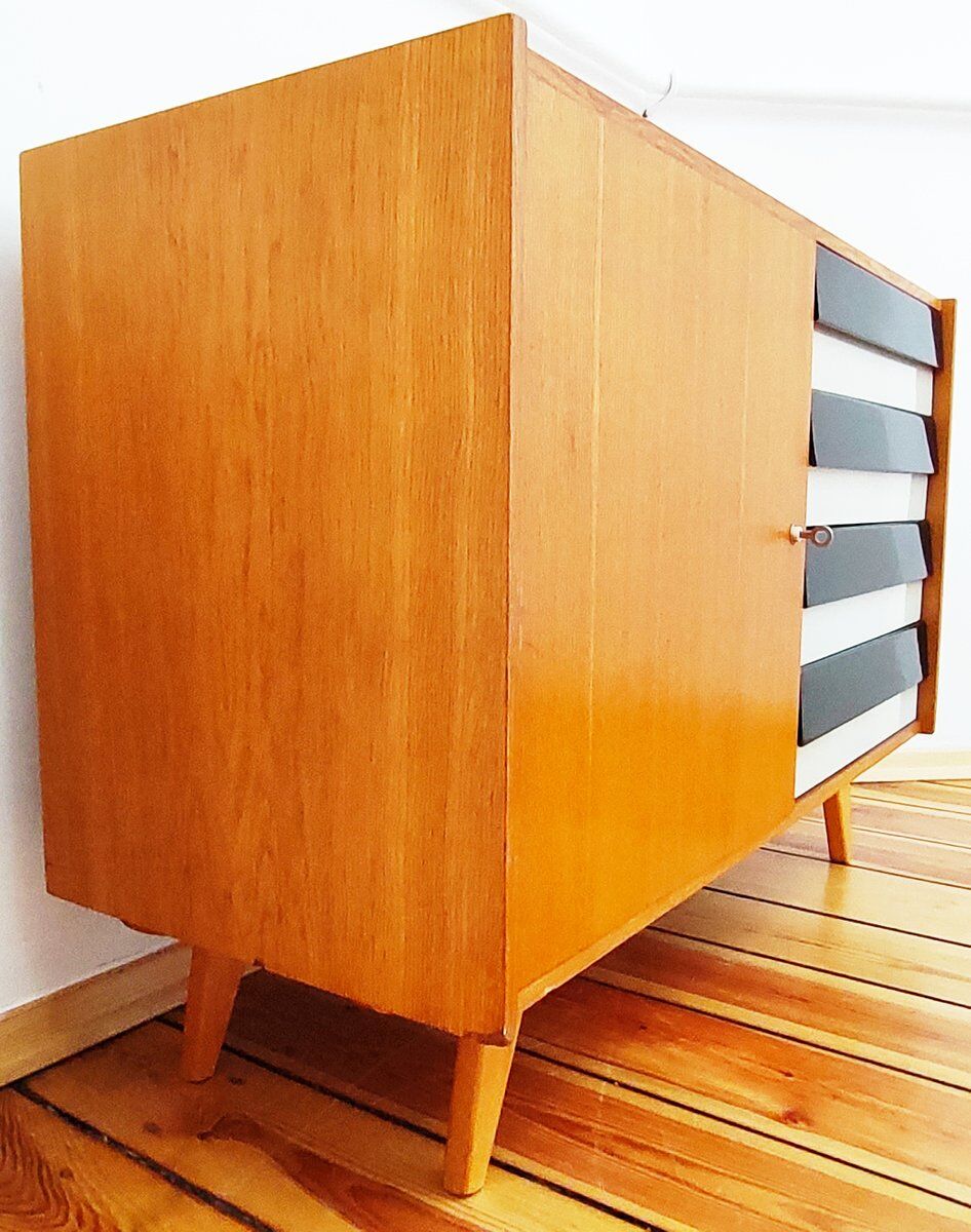 Czechoslovakian U-458 Chest of Drawers by Jiří Jiroutek for Interier Praha, 1960s