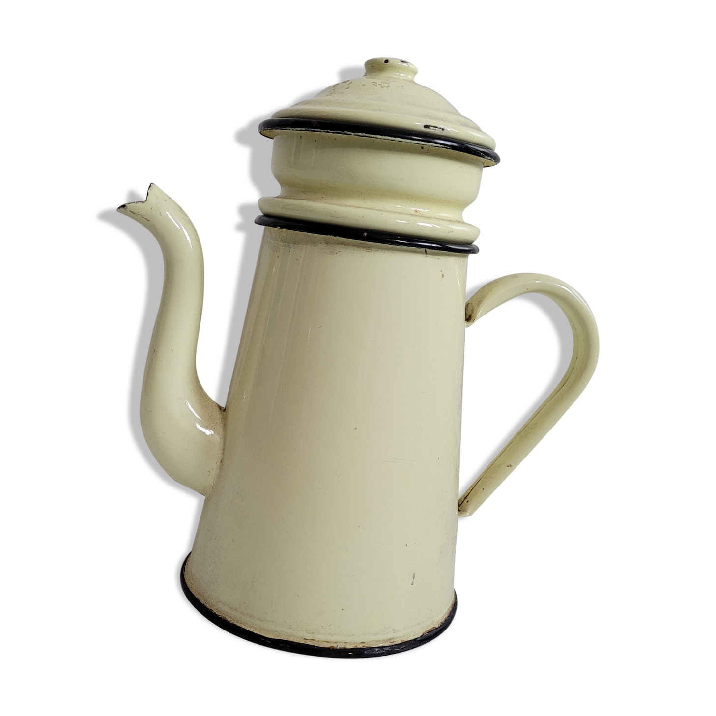Enamelled yellow coffee maker