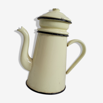 Enamelled yellow coffee maker