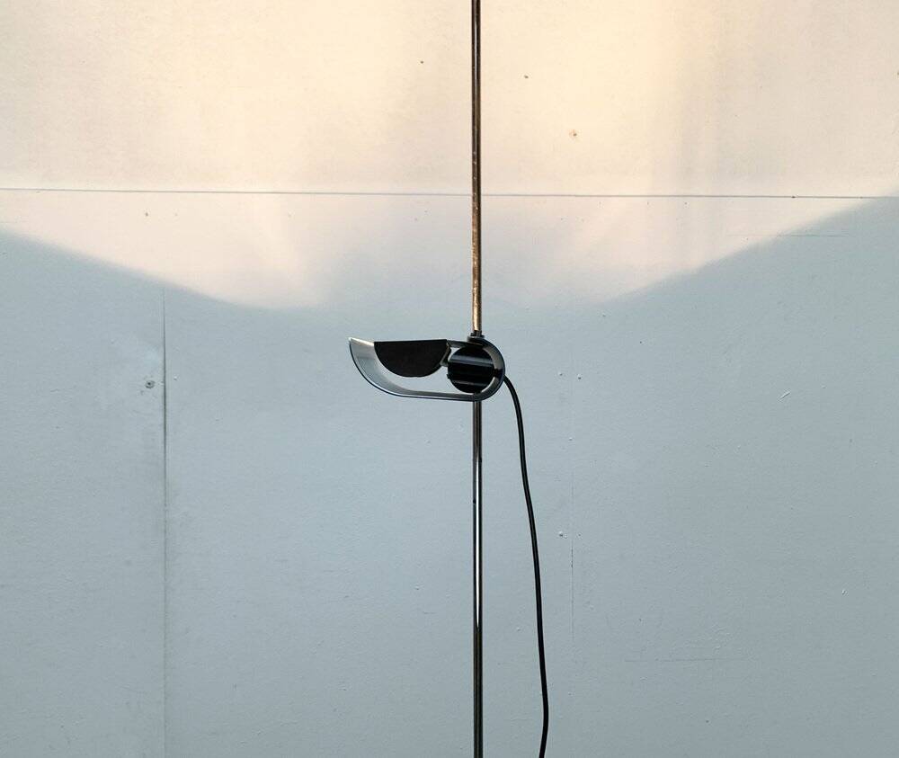 Colombo 626 floor lamp mid-century by Joe Colombo for Oluce, 1970s