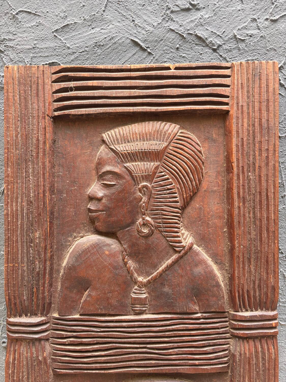 Pair of carved African wall panels in wood – vintage tribal art