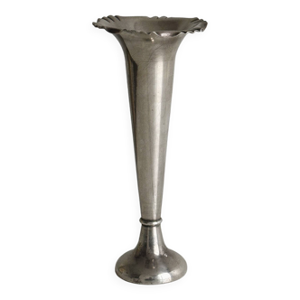 Petit vase soliflore en métal