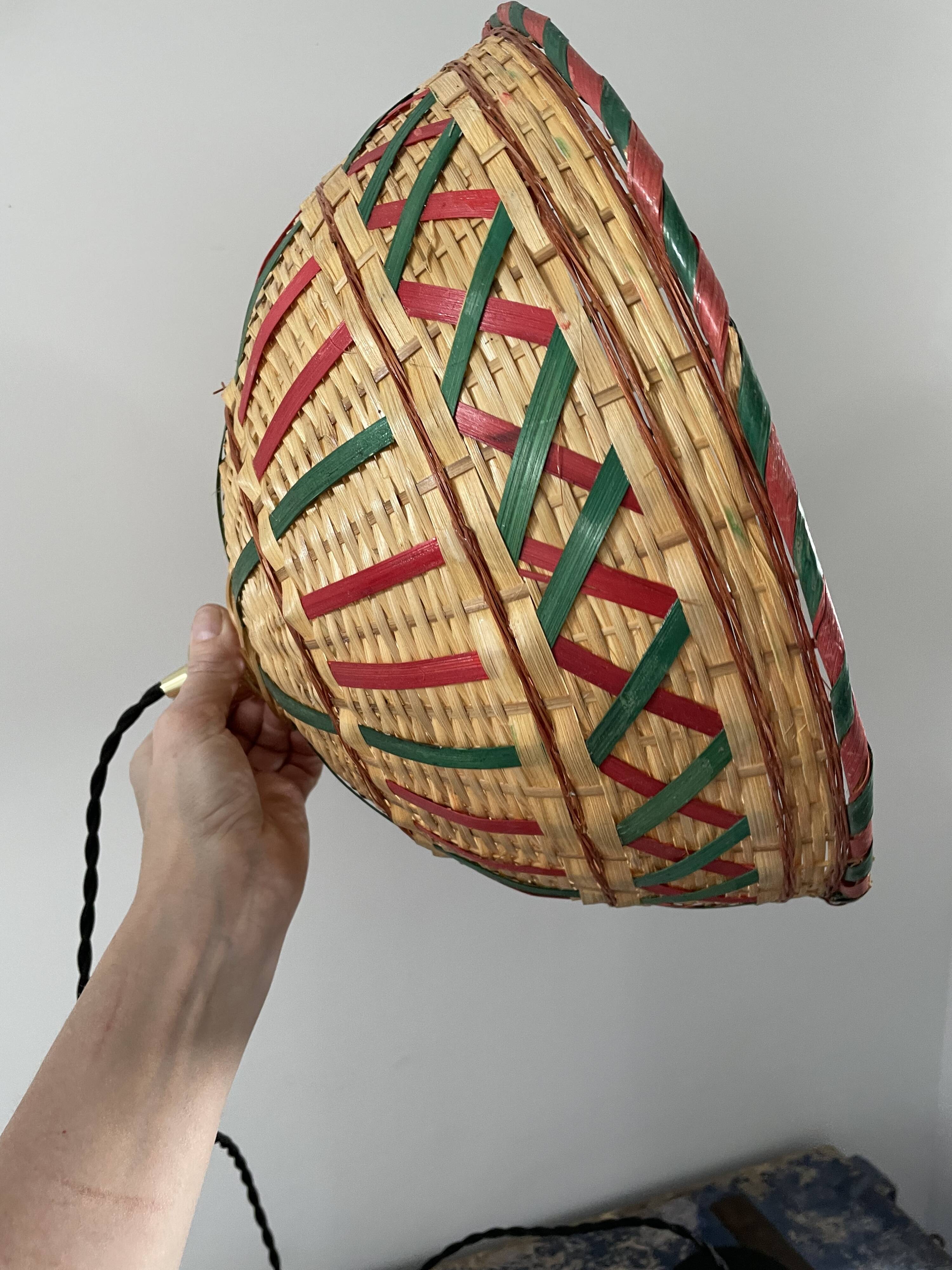 Vintage suspension in electrified braided wicker to nine