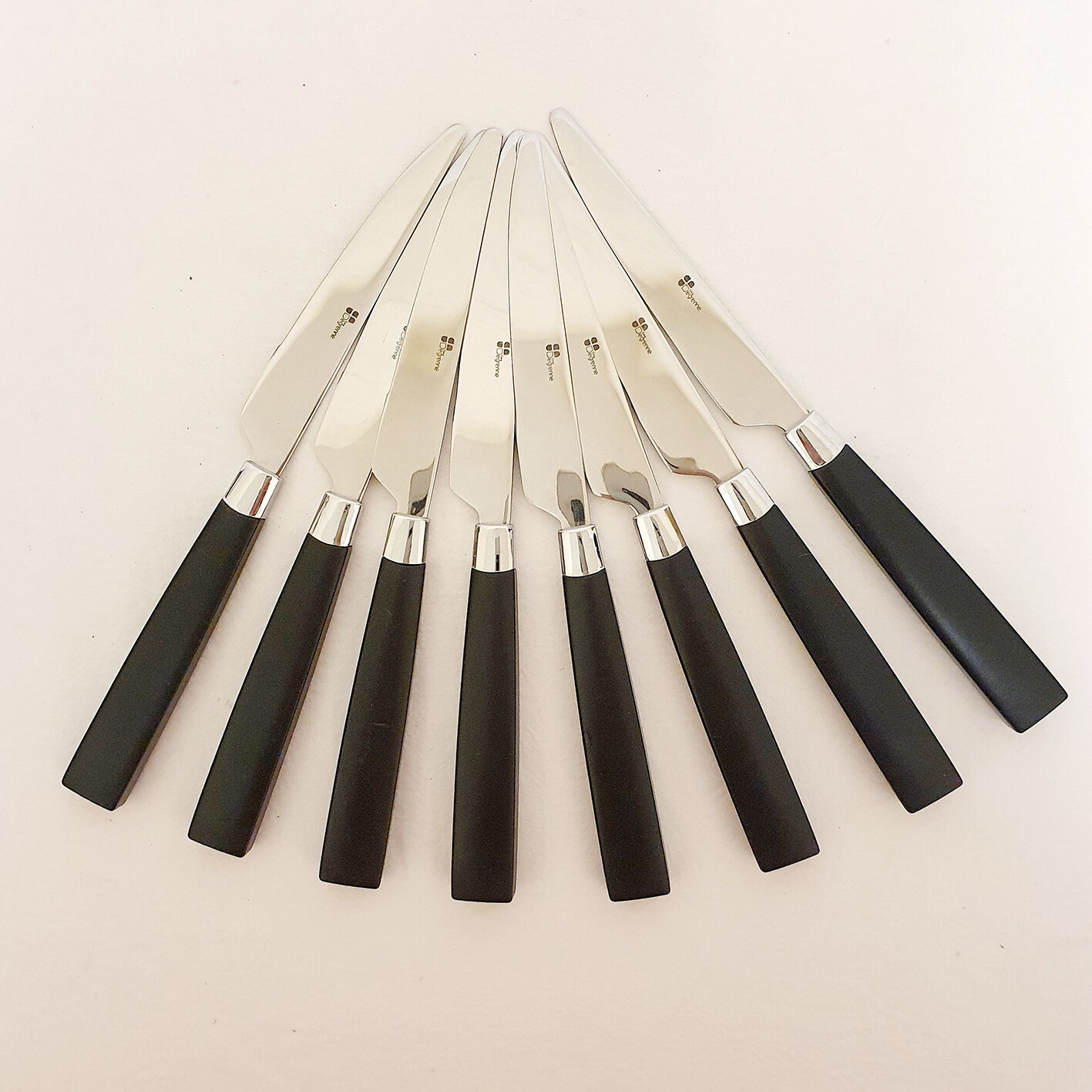 8 Guy Degrenne knives